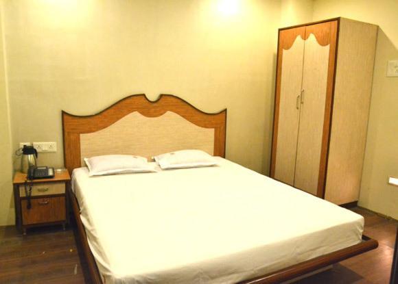 Hotel Rock Star Calcutá Quarto foto